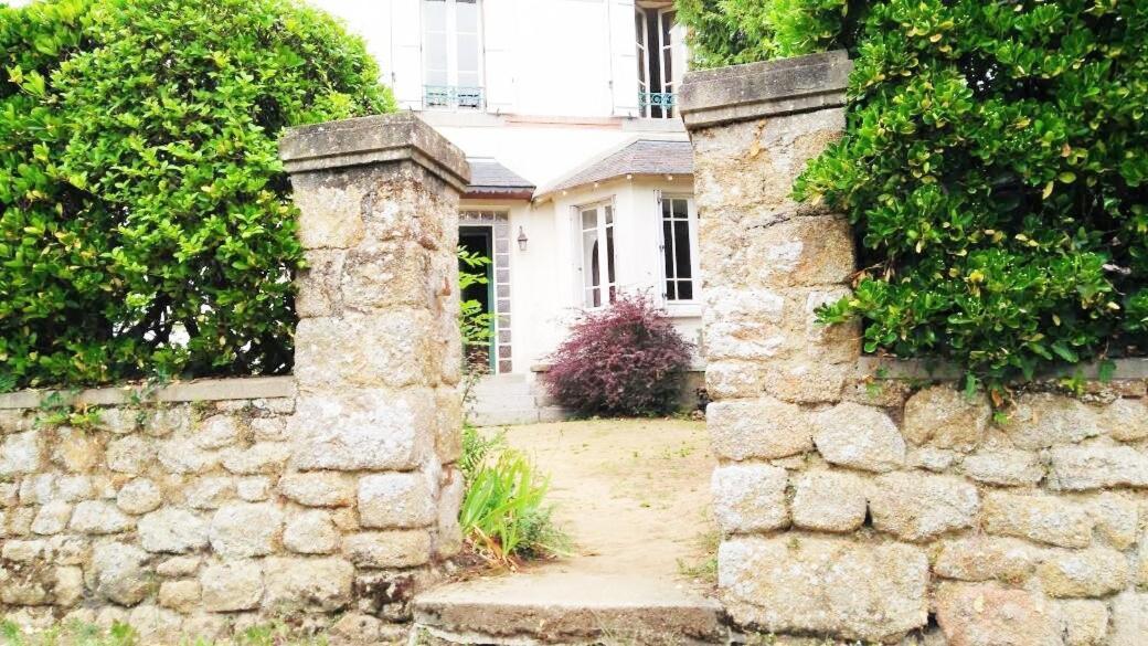 Le Vieux Manoir Acomodação com café da manhã Carolles Exterior foto